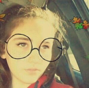 Meet your Posher, Emmalee